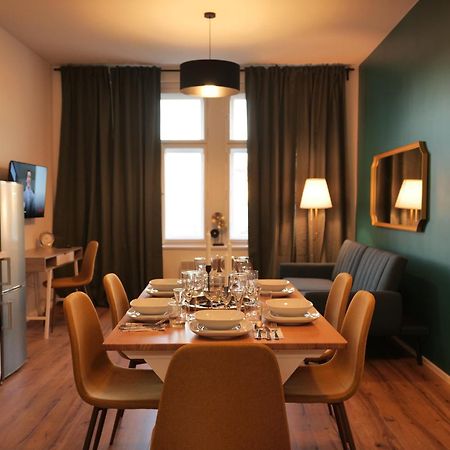 Royal Square View Residence Прага Екстериор снимка