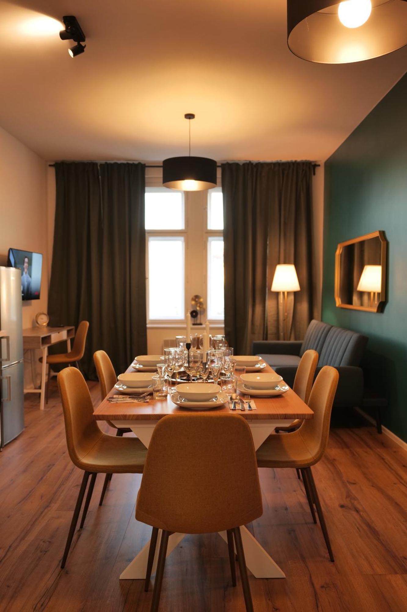 Royal Square View Residence Прага Екстериор снимка