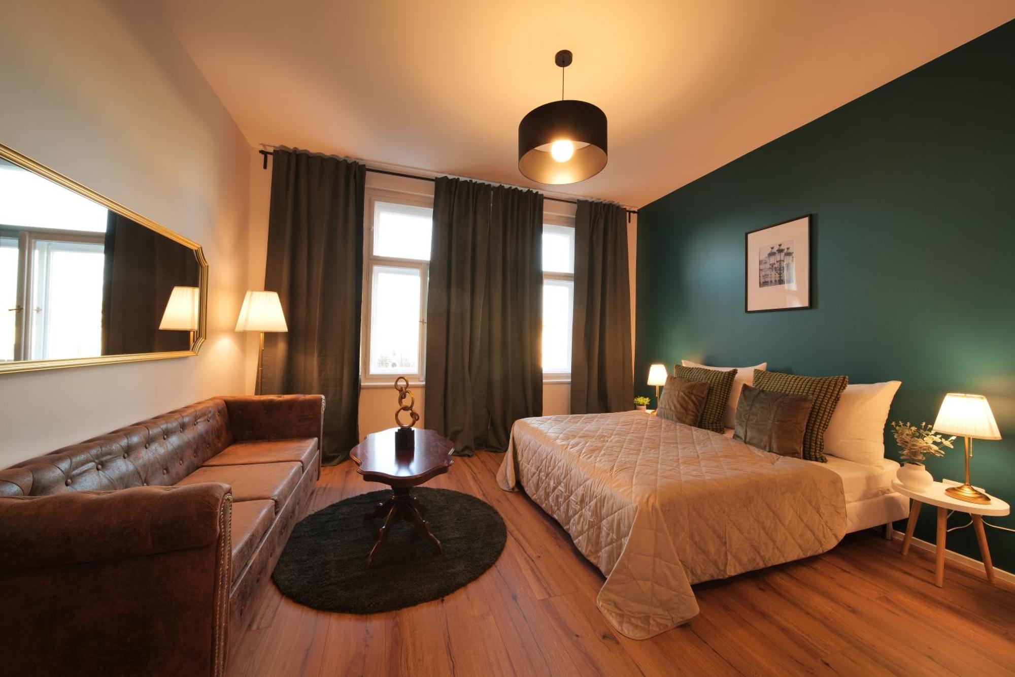Royal Square View Residence Прага Екстериор снимка