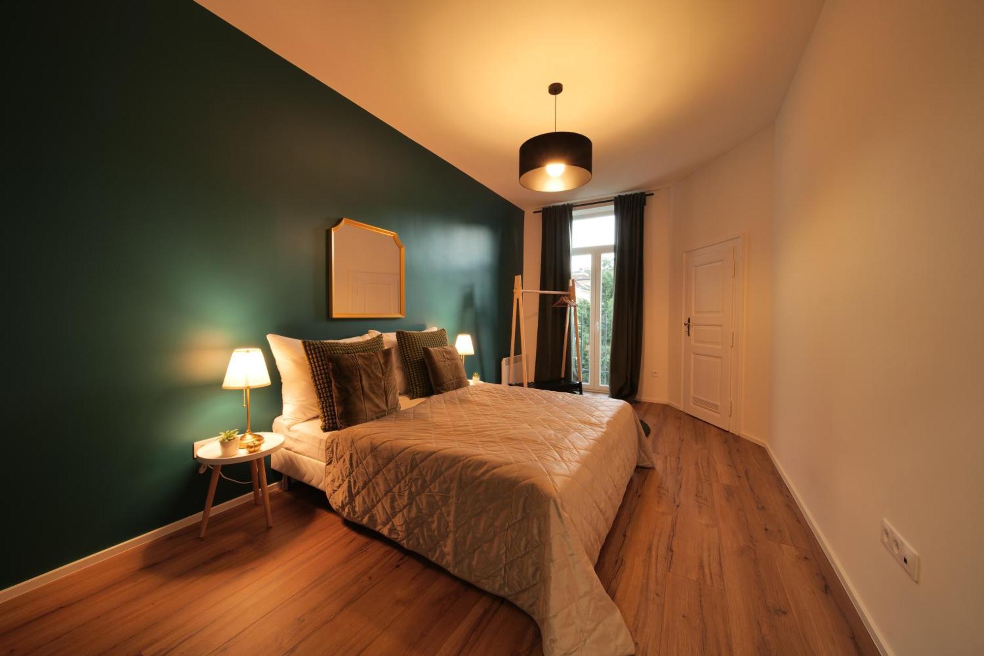 Royal Square View Residence Прага Екстериор снимка