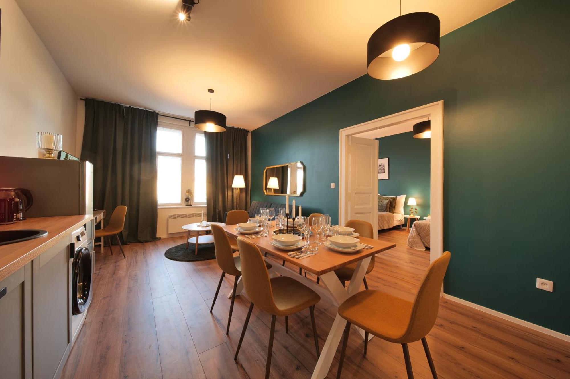 Royal Square View Residence Прага Екстериор снимка
